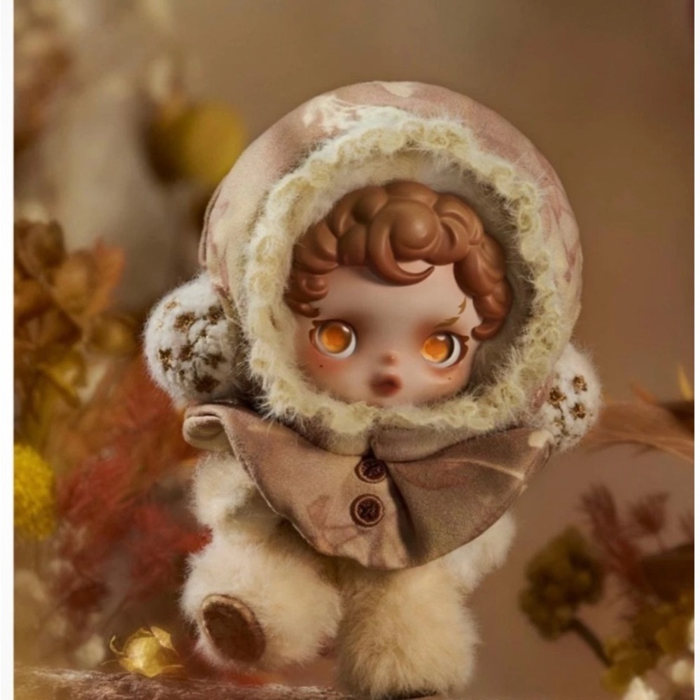 Skullpanda Beige Plush Doll Keychain Amber New Authentic and out of box - Picture 2 of 2